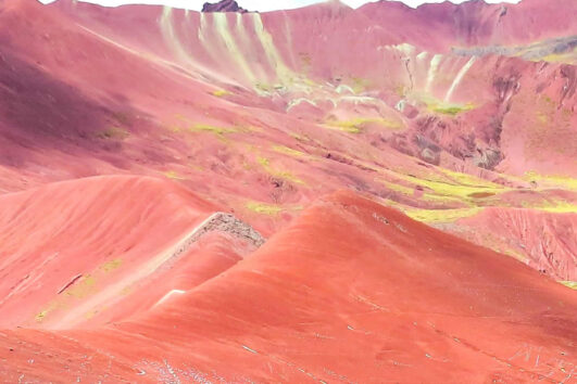 valle rojo peru